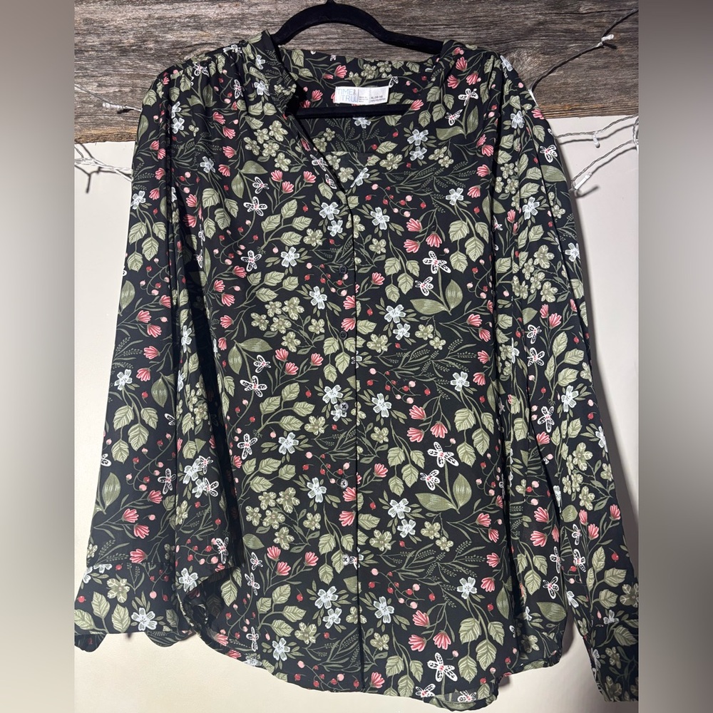 Time and Tru Black and Green Floral Blouse